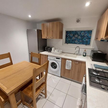 Cosy North Kensington Family Apartment For 4 Persons - Children Stay Free London Kültér fotó