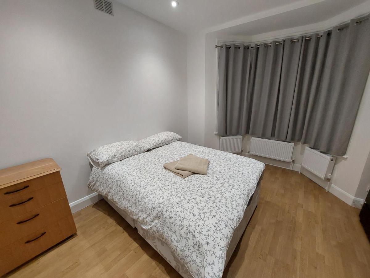 Cosy North Kensington Family Apartment For 4 Persons - Children Stay Free London Kültér fotó