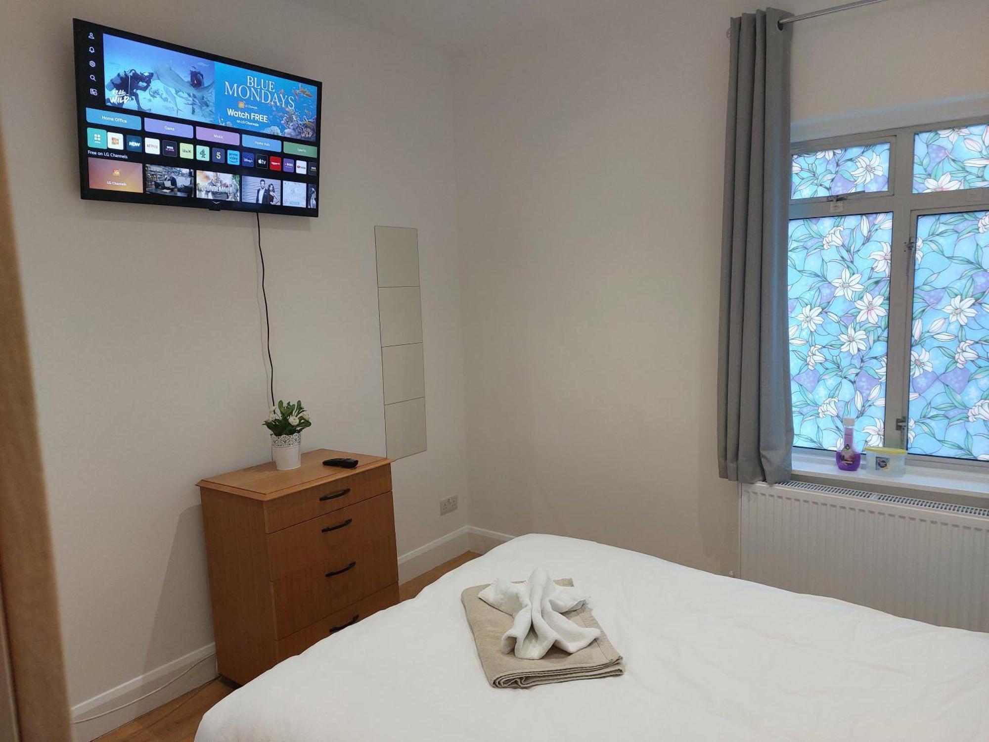 Cosy North Kensington Family Apartment For 4 Persons - Children Stay Free London Kültér fotó